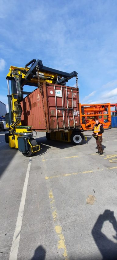 Straddle Carrier Typ MG